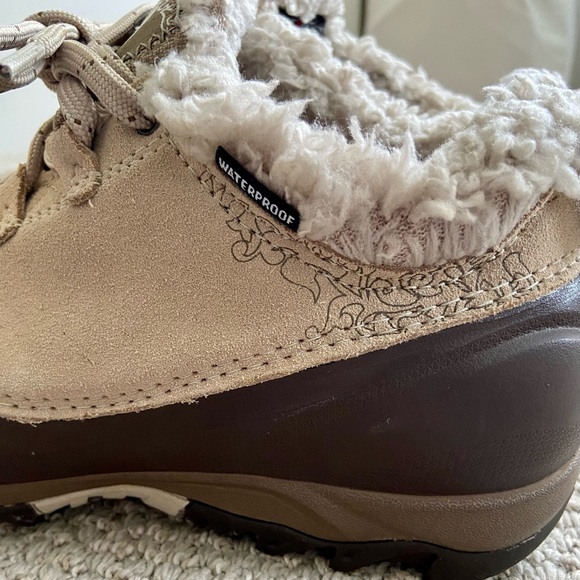The North Face Women’s Heat Seeker Waterproof Boot - Picture 5 of 13